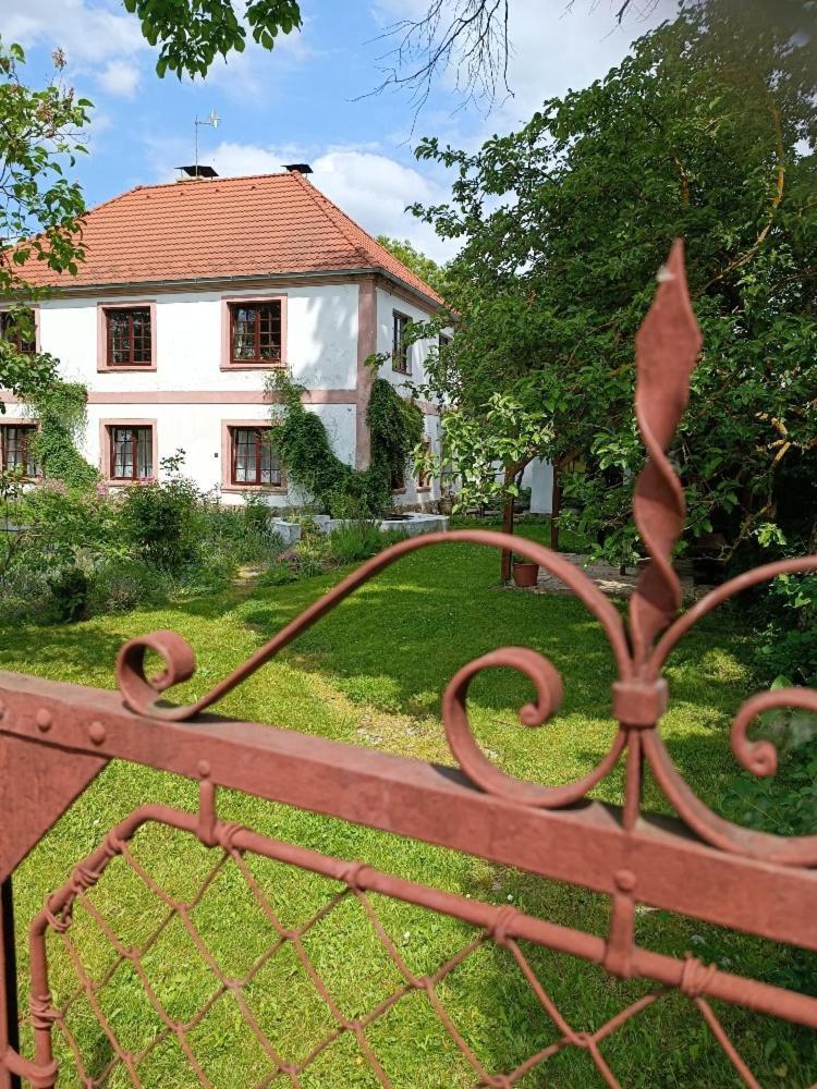 Ubytovani Pod Jilmem Zar Exterior foto