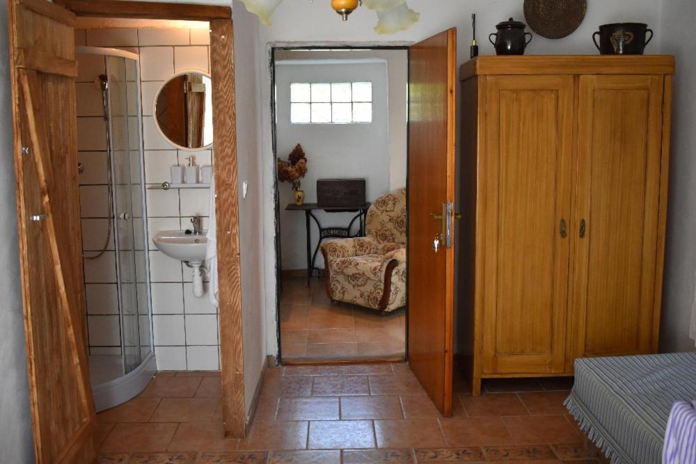 Ubytovani Pod Jilmem Zar Zimmer foto